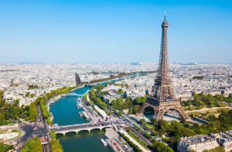 Why the Eiffel Tower Is One of the World’s Top Tourist Spots